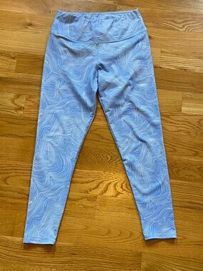 BCBGMaxAzria Light Blue Swirl-Print Leggings with pocket